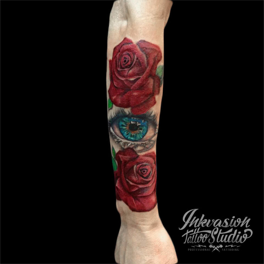 Eye & Roses Tattoo